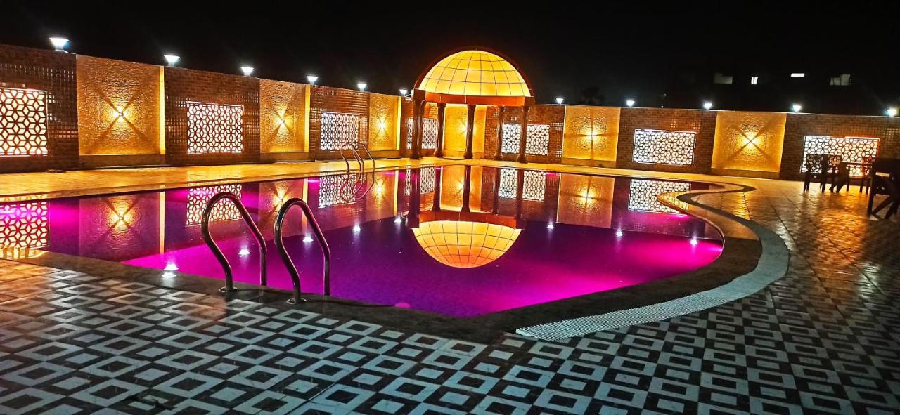 The Bodhi Palace Resort Bodh Gaya Exterior foto