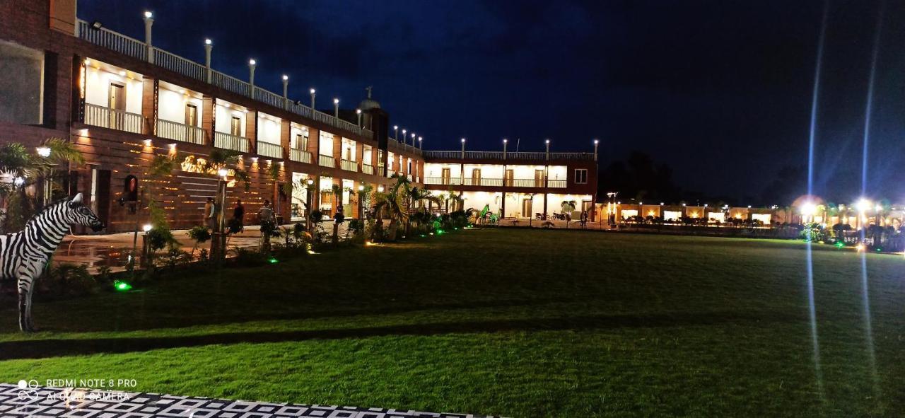 The Bodhi Palace Resort Bodh Gaya Exterior foto