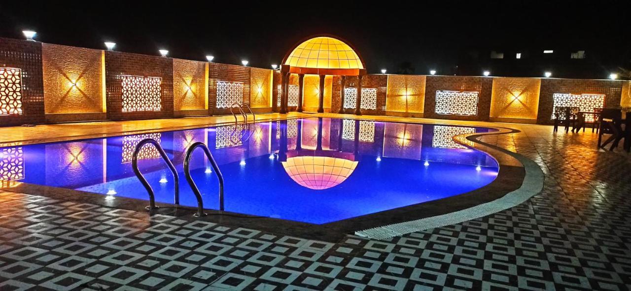 The Bodhi Palace Resort Bodh Gaya Exterior foto