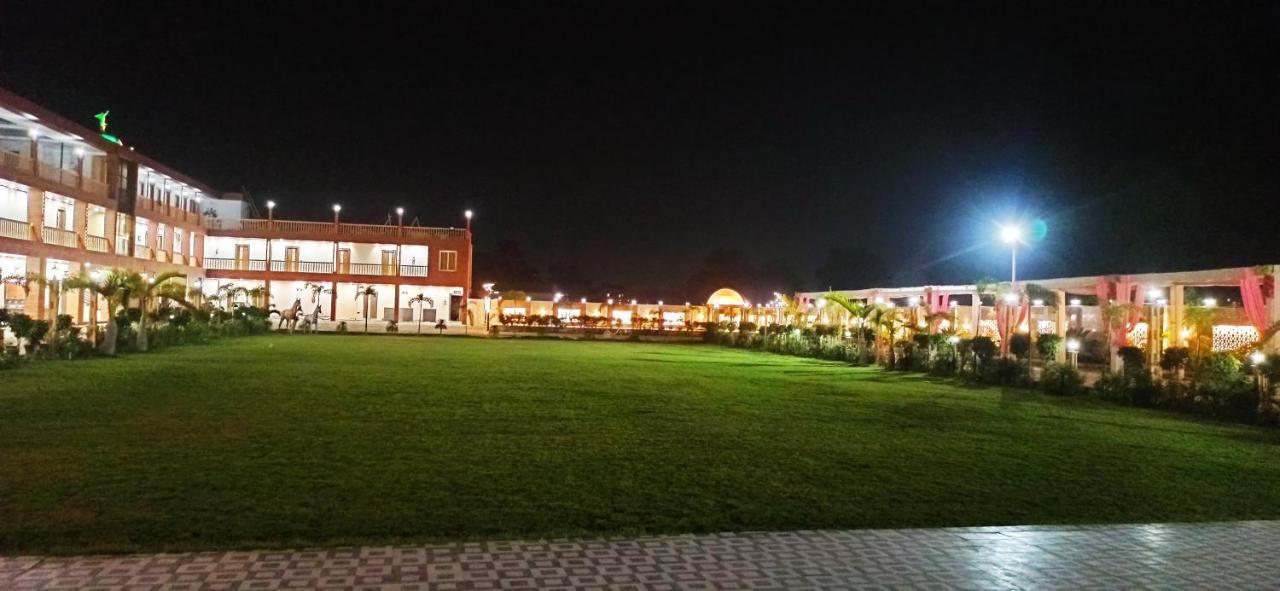 The Bodhi Palace Resort Bodh Gaya Exterior foto