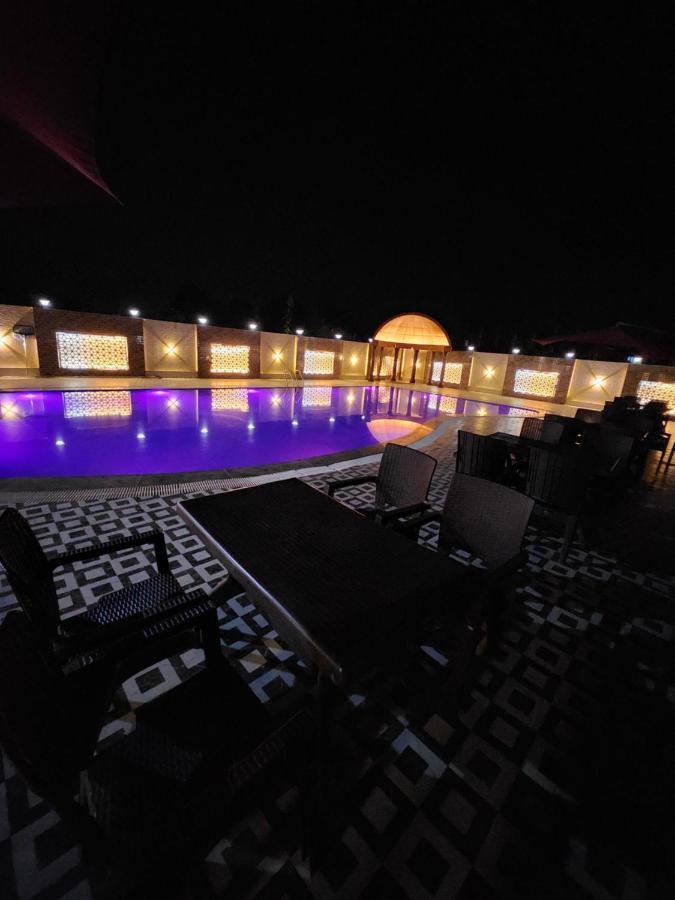 The Bodhi Palace Resort Bodh Gaya Exterior foto