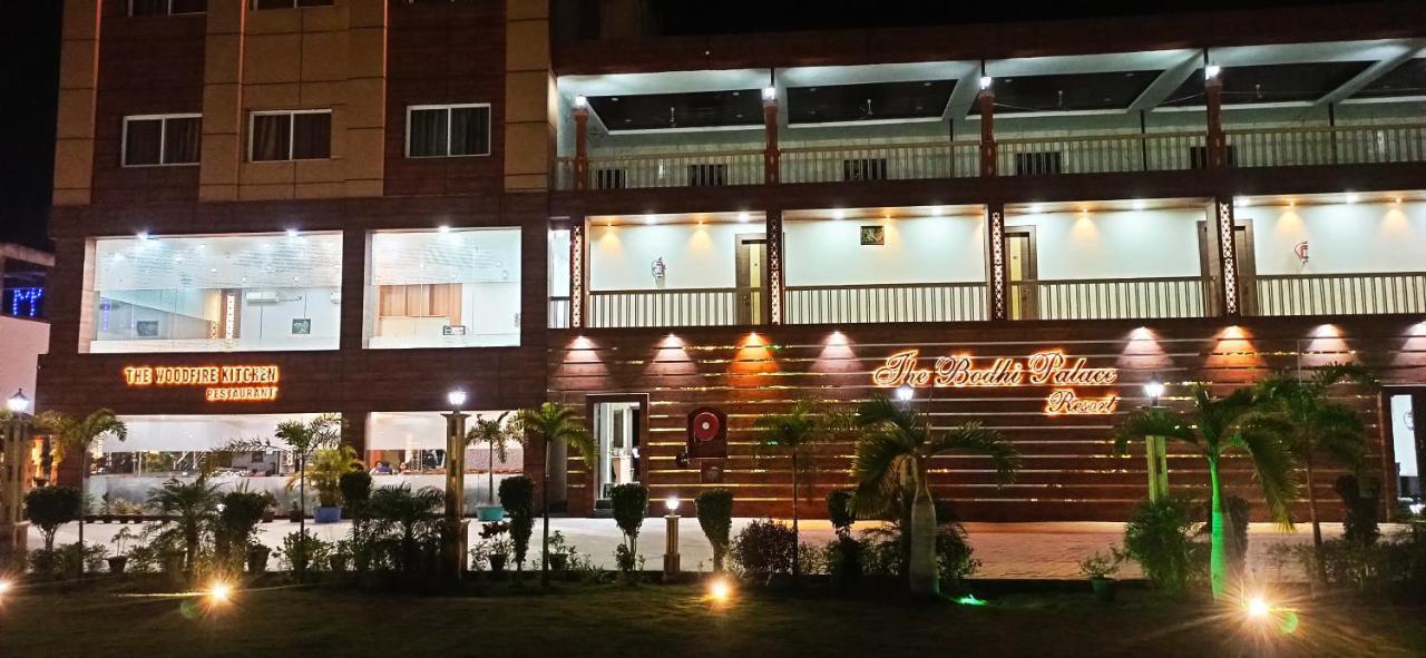 The Bodhi Palace Resort Bodh Gaya Exterior foto