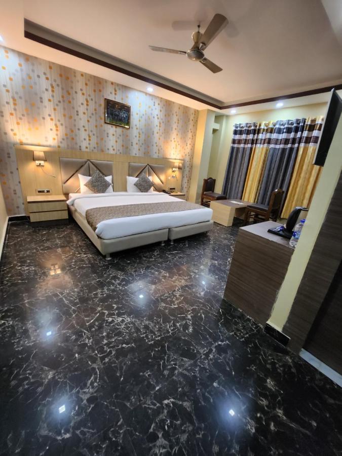 The Bodhi Palace Resort Bodh Gaya Exterior foto