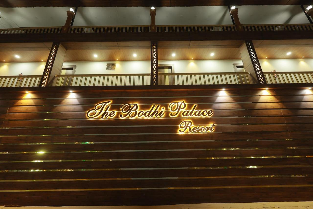 The Bodhi Palace Resort Bodh Gaya Exterior foto