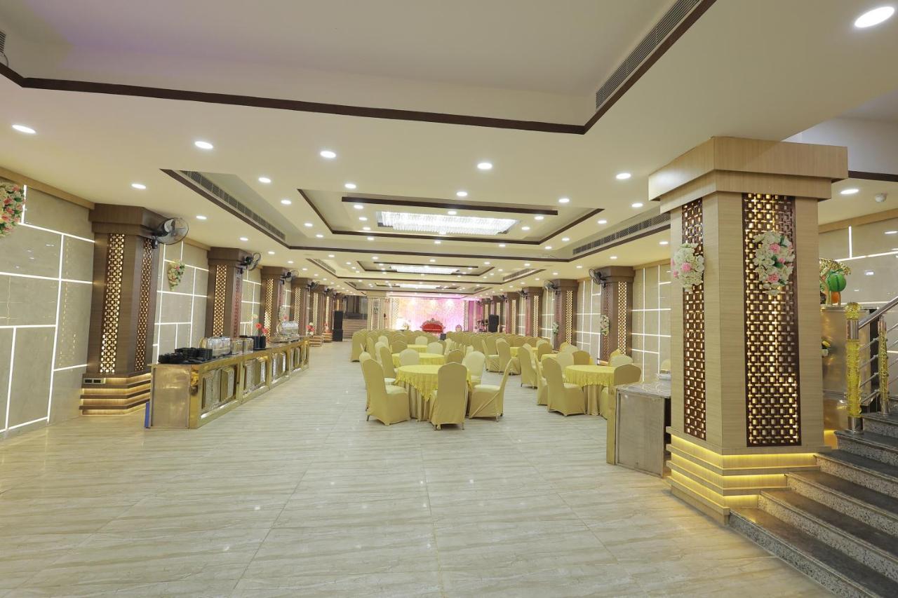 The Bodhi Palace Resort Bodh Gaya Exterior foto