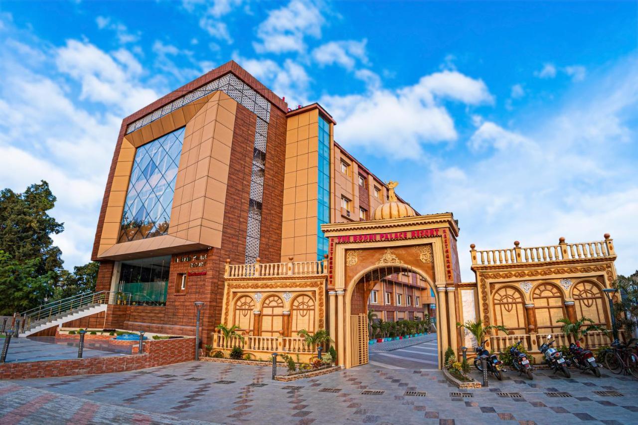 The Bodhi Palace Resort Bodh Gaya Exterior foto